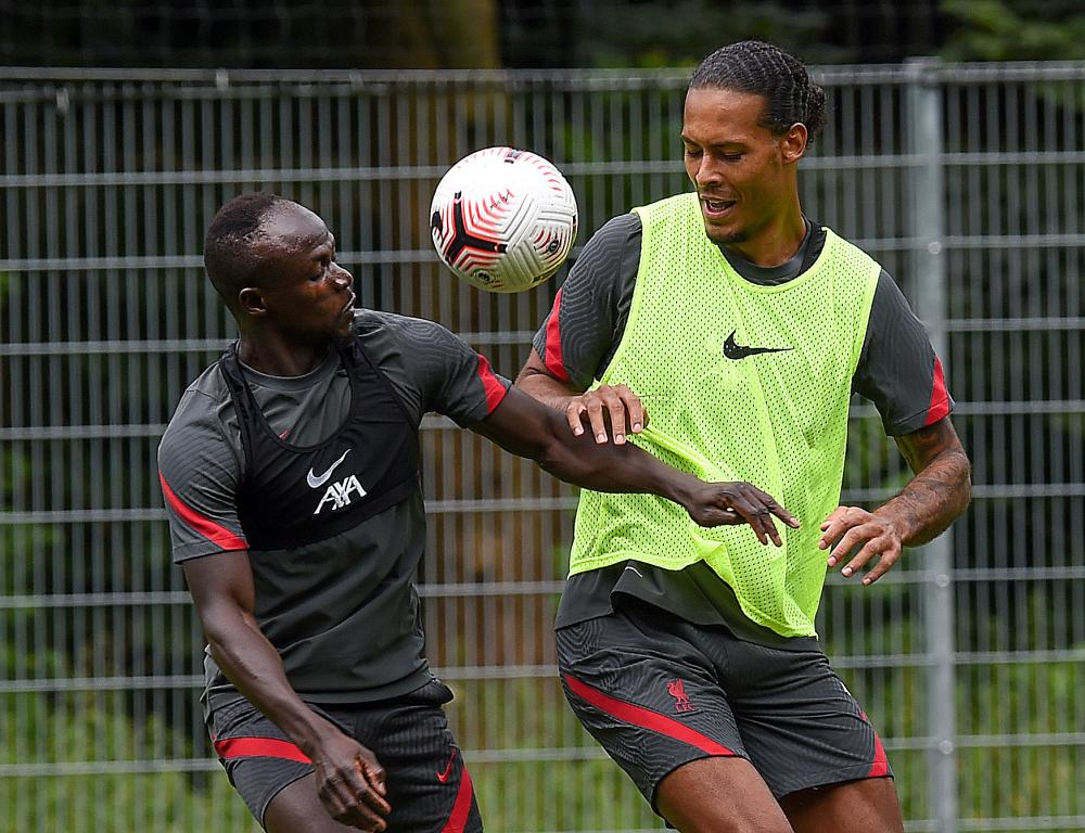 开云app -窗口期夏洛特黄蜂备战英超，调整名单细节曝光，话题不断，数据趋势出现新变化 